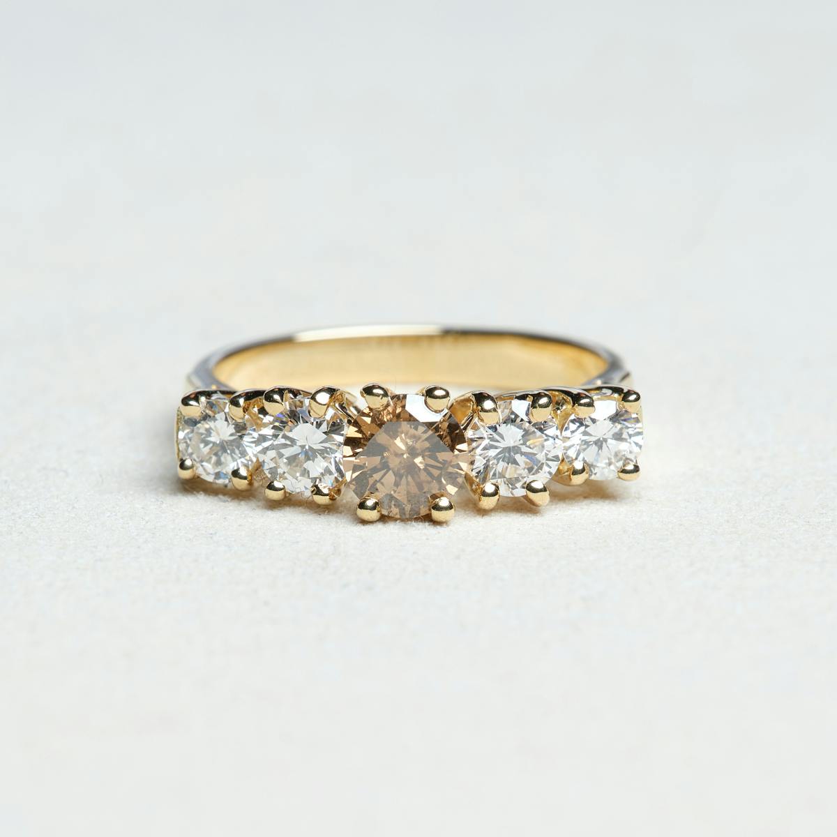 Chocolat — VersaillesBague De Fiançailles | Or Jaune.
